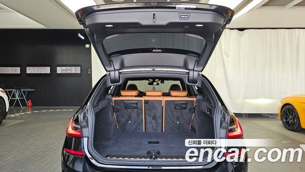 BMW 3 Series 2022, фото 20