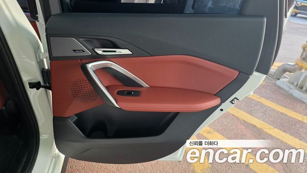 BMW iX1 2026, фото 20