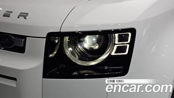 Land Rover Defender 2020, фото 8