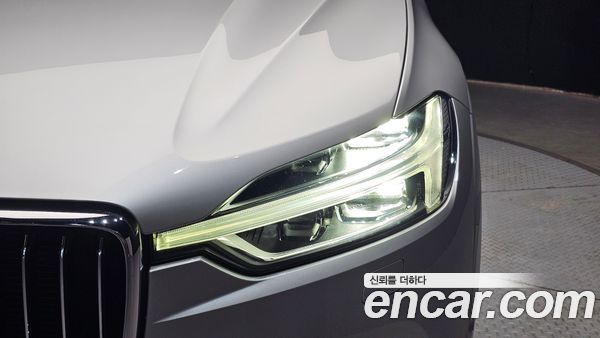 Volvo XC60 2020, фото 8