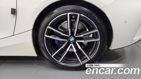 BMW Z4 2025, фото 7