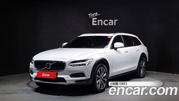 Volvo V90 2023