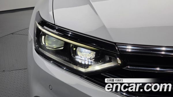 Volkswagen Passat 2021, фото 8