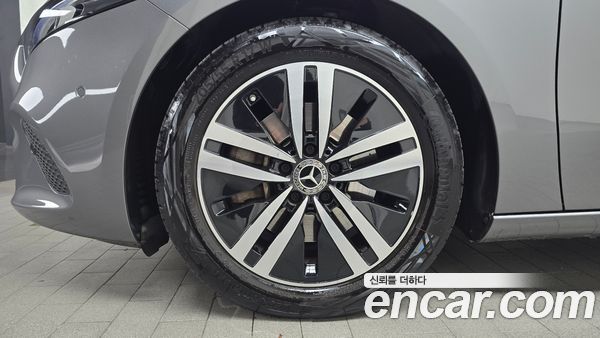 Mercedes-Benz A-Class 2021, фото 5