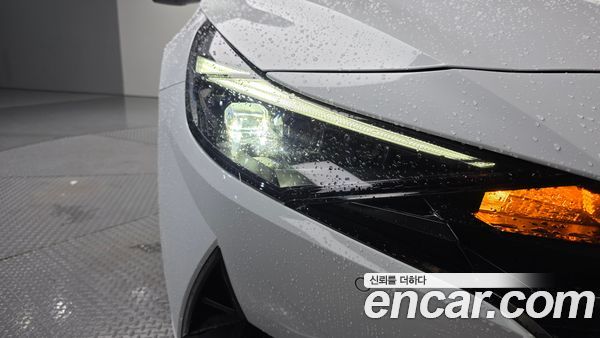 Hyundai Elantra 2023, фото 8
