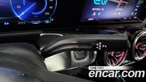 Mercedes-Benz EQB 2026, фото 9