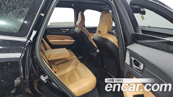 Volvo XC60 2023, фото 16