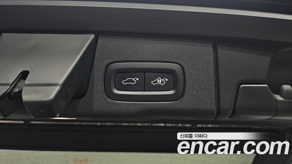Volvo XC60 2023, фото 35