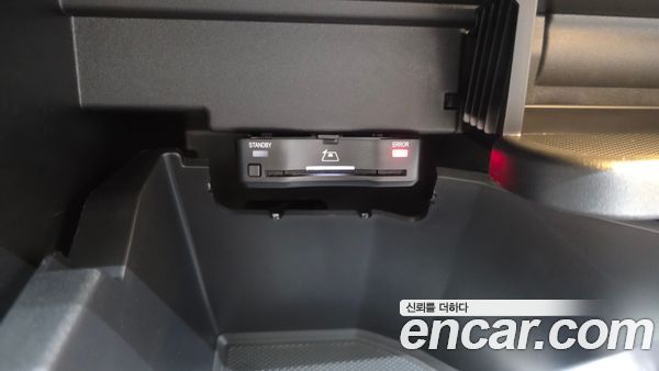 Mercedes-Benz GLB 2025, фото 30