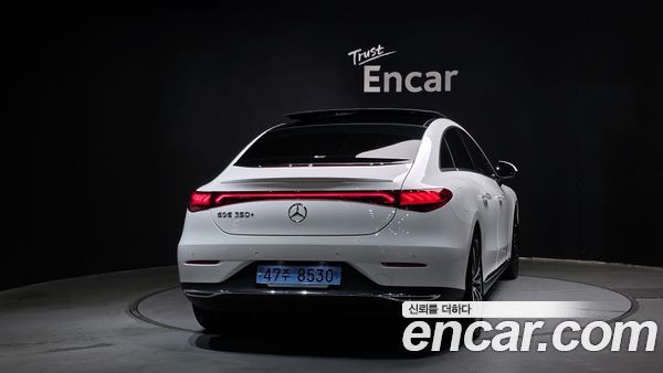 Mercedes-Benz EQE 2023, фото 4