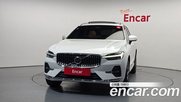 Volvo XC60 2022, фото 3