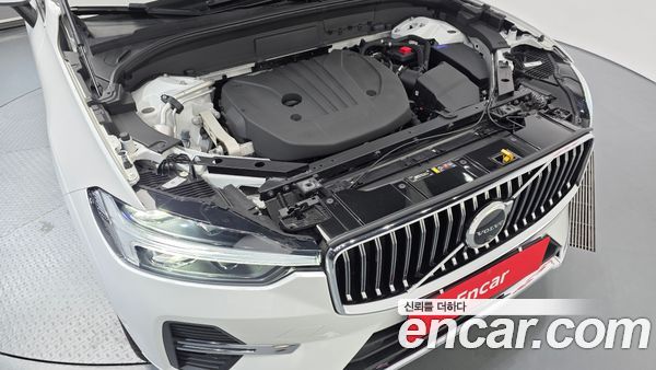 Volvo XC60 2022, фото 6