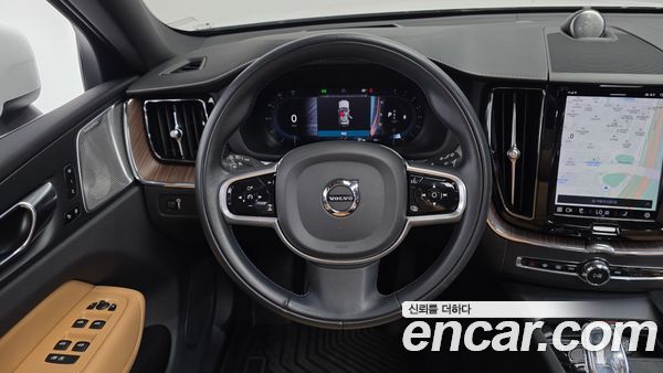 Volvo XC60 2022, фото 19