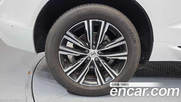 Volvo XC60 2022, фото 7