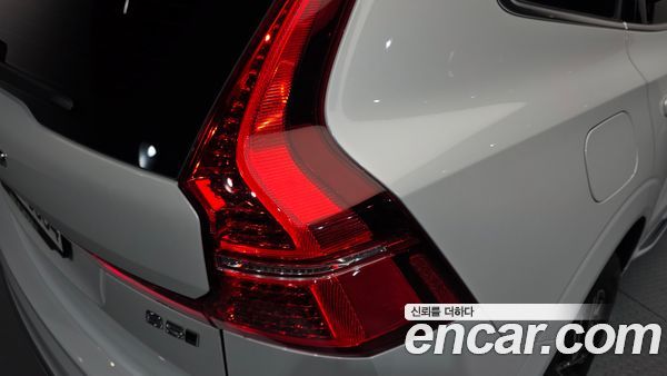 Volvo XC60 2022, фото 9