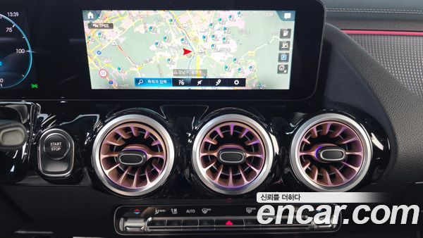 Mercedes-Benz EQA 2021, фото 19