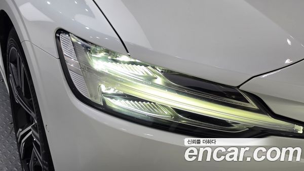 Volvo S60 2022, фото 8