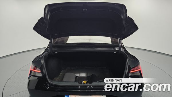Hyundai Elantra 2023, фото 26