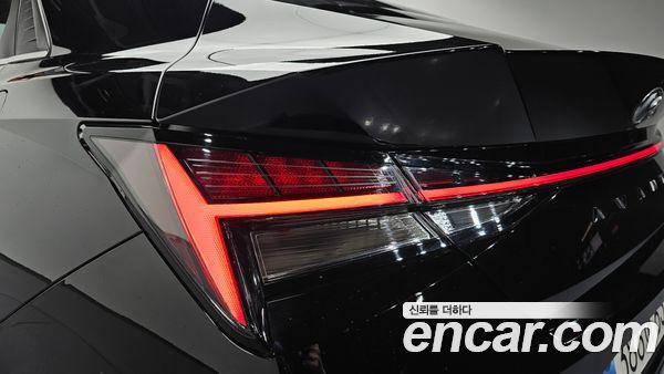 Hyundai Elantra 2023, фото 9