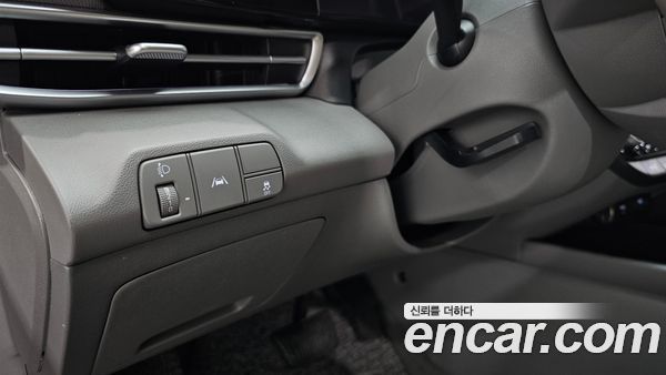 Hyundai Elantra 2023, фото 32