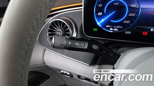 Mercedes-Benz EQS 2023, фото 24