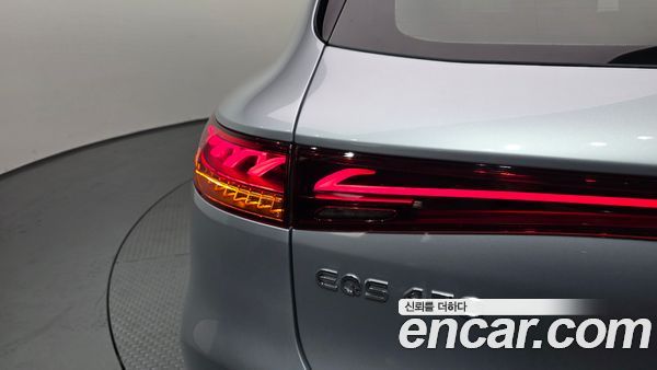 Mercedes-Benz EQS 2023, фото 9