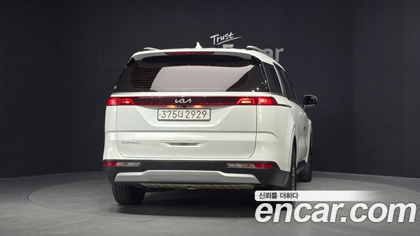 Kia Carnival 2023, фото 4
