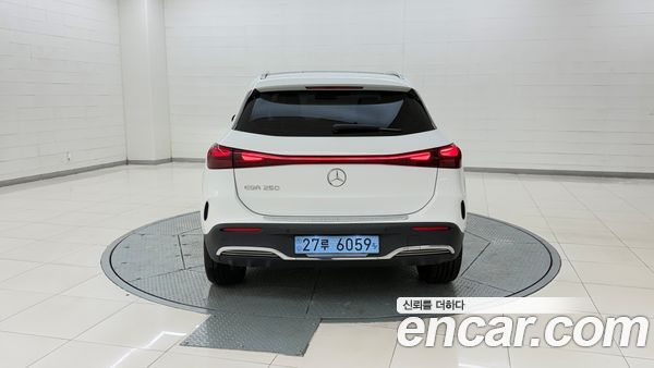 Mercedes-Benz EQA 2026, фото 4