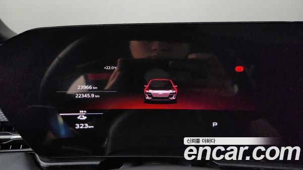 Audi A6 e-Tron 2025, фото 11