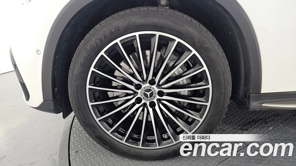 Mercedes-Benz GLC 2024, фото 5