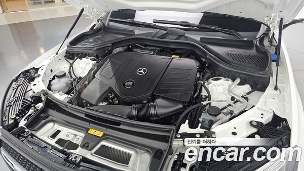 Mercedes-Benz GLC 2024, фото 6