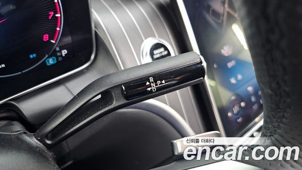 Mercedes-Benz GLC 2024, фото 12