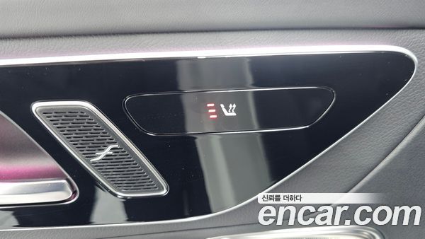 Mercedes-Benz GLC 2024, фото 29