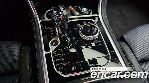 BMW 8 Series 2024, фото 12