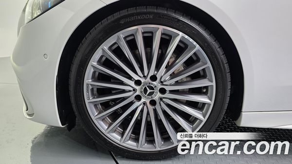 Mercedes-Benz C-Class 2023, фото 5
