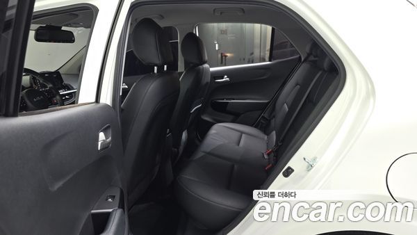 Kia Picanto 2023, фото 16
