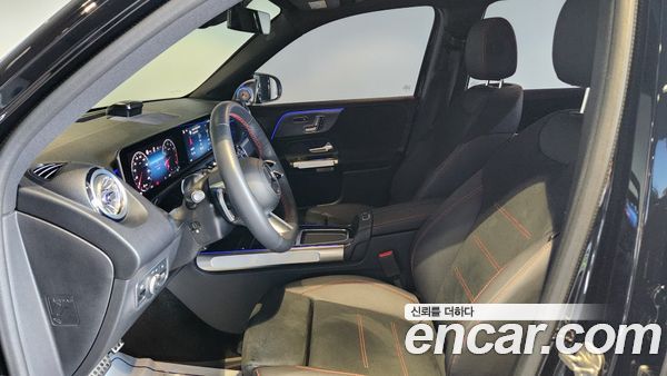 Mercedes-Benz GLB 2025, фото 14