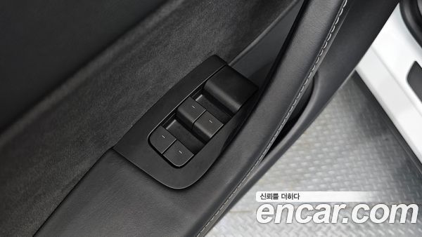 Tesla Model Y 2022, фото 26