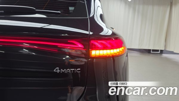 Mercedes-Benz EQS 2023, фото 9