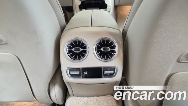 Mercedes-Benz CLS 2022, фото 31