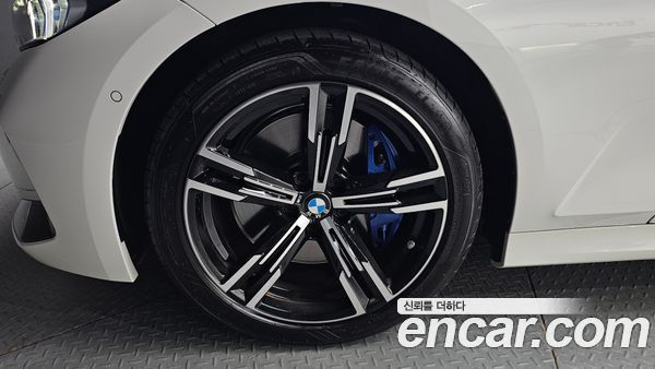 BMW 3 Series 2024, фото 5