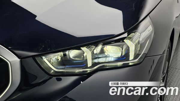 BMW 5 Series 2024, фото 8