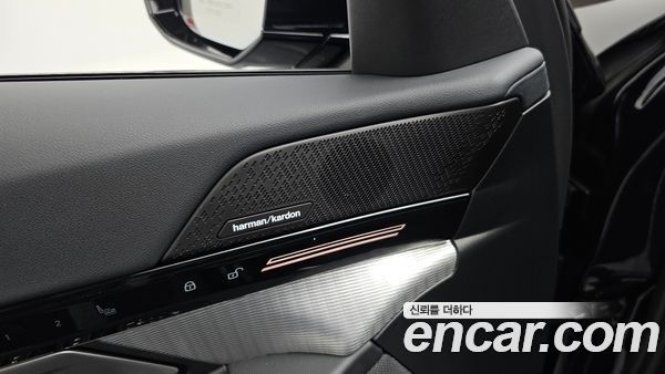 BMW 5 Series 2024, фото 31