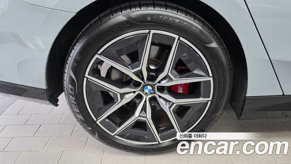 BMW 5 Series 2026, фото 5