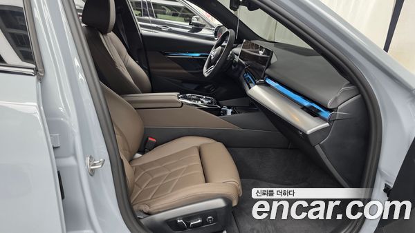 BMW 5 Series 2026, фото 15