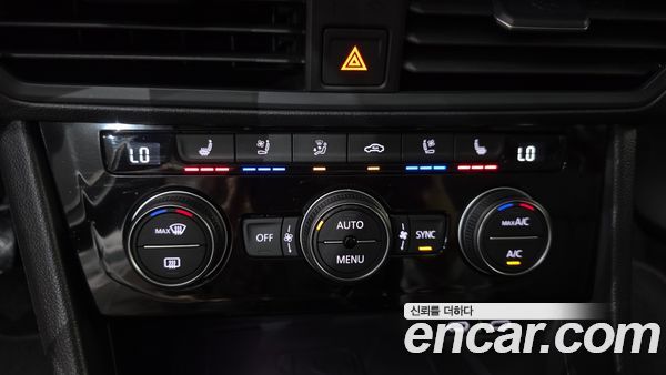 Volkswagen Jetta 2023, фото 31