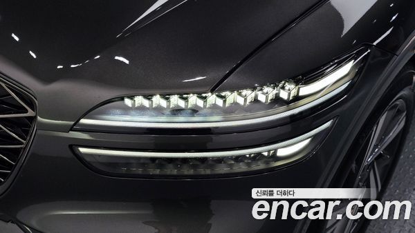Genesis GV70 2025, фото 8