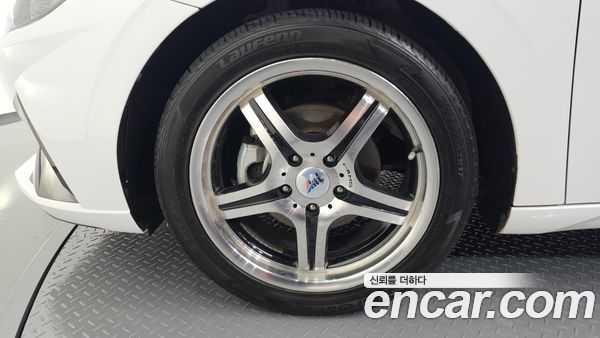 Hyundai Elantra 2021, фото 4