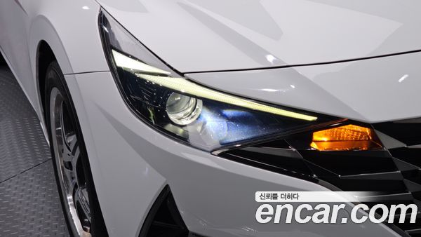 Hyundai Elantra 2021, фото 7