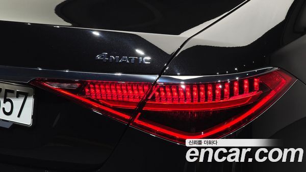 Mercedes-Benz S-Class 2022, фото 9